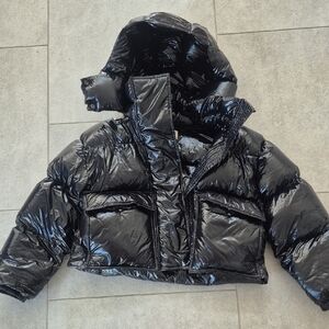 Women's Shiny Black Puffer Jacket. Size M